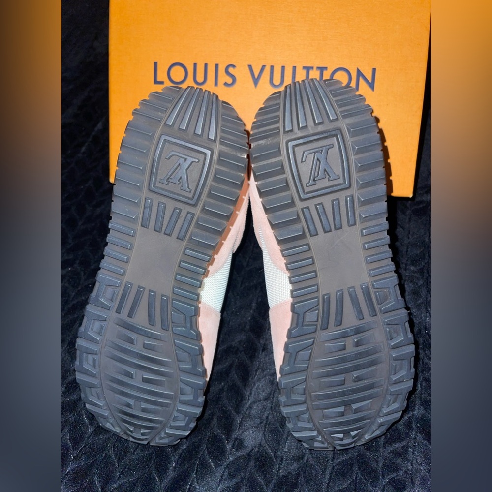 Perfect Conditions! - Picture 10 of 13